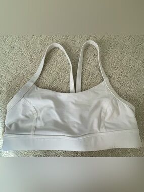 Lululemon Mesh-Back Train Bra White Medium Support Size 4